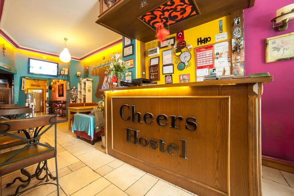 Cheers Hostel Istambul